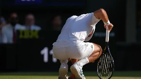 Novak Đoković završio u kapsuli (FOTO)