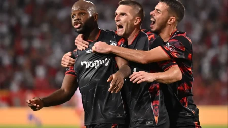 Hladan tuš na "Marakani": Ovako je Zvezda primila gol od Hapoela 