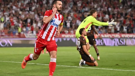 Crvena zvezda - Viktorija Plzenj: Crveno-beli poveli na "Marakani"