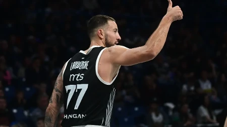 Žofri Lovernj spreman za novu sezonu: Košarkaš Partizana radio sa sinom Duška Vujoševića, pa poslao emotivnu poruku