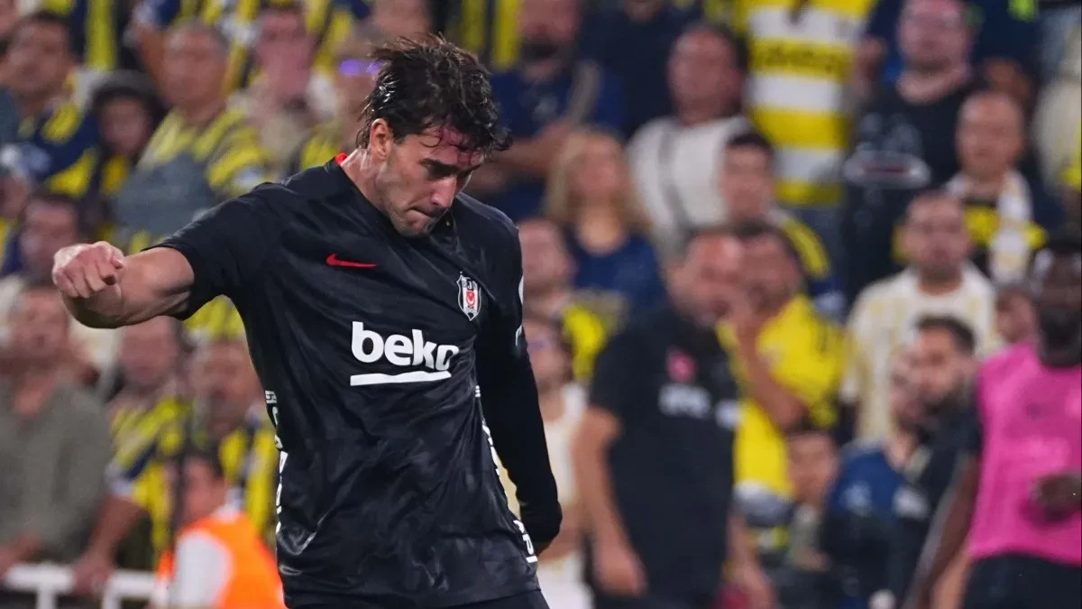 Dušan Vlahović suspendovan! 
