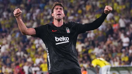 Vlahović pecnuo sudije: Srbin rešio veliki derbi, pa dao izjavu o kojoj bruji cela Turska