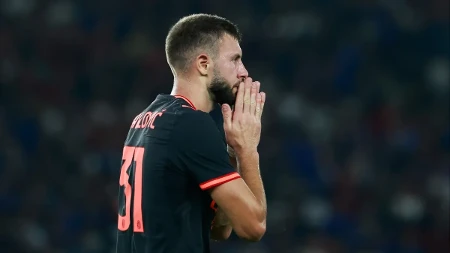 Trener Milana opleo po Srbinu: "Umišlja da je desetka"
