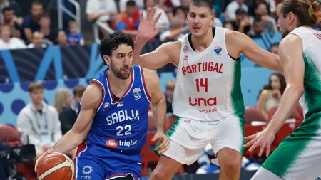 Objava koja je rasplakala celu Srbiju: Vasilije Micić okačio sliku majke i poslao dirljivu poruku